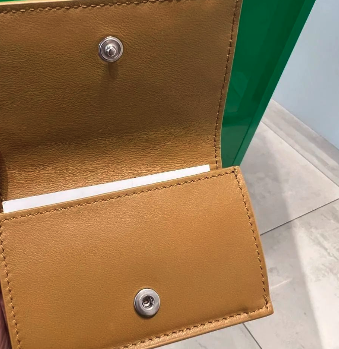 Outlet Items - Image 3