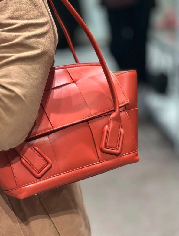 Outlet Items - Image 3